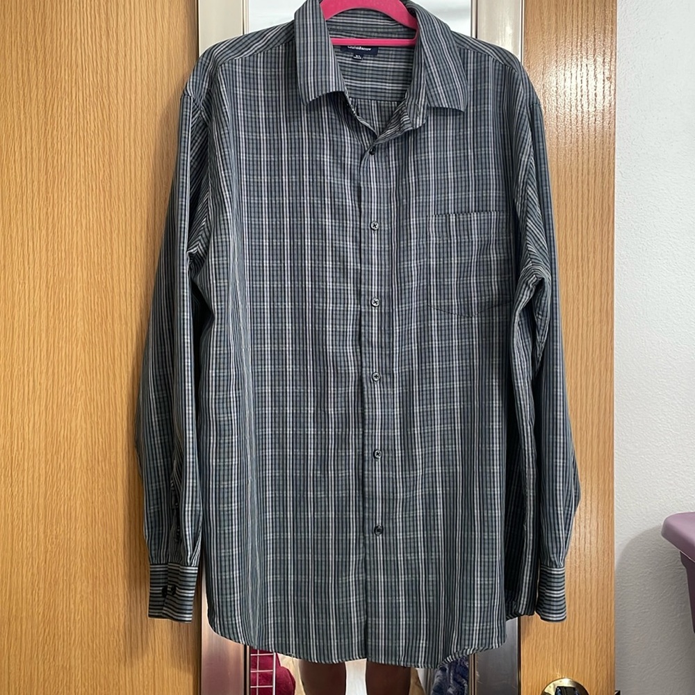 Croft & Barrow XL long sleeve button up shirt dark and light grey stripes